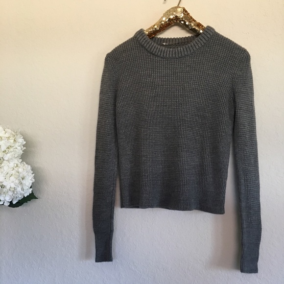 Sweaters - Converse Grey Knit Cropped Sweater